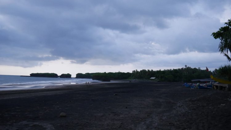 Keindahan Pantai Kelecung Tabanan, Jadi Surga Tersembunyi di Bali