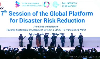 Presiden Joko Widodo Bunyikan Kulkul Tandai Pembukaan GPDRR ke-7 Bali