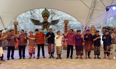 Koster Diapresiasi Lindungi Arak Bali Sebagai Warisan Budaya 