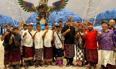 Koster Dapat Ucapan Terima Kasih dari Para Petani Arak Bali