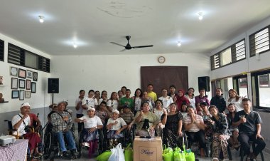 HUT RI Ke-79 Yayasan Kaori Welas Asih Kembali Sambangi Penyandang Difabel di Yayasan Cahaya Mutiara Ubud
