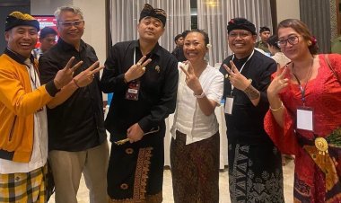 Gestur 2 Jari, 3 DPD ke Paslon Nomer 2