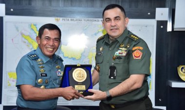 Irjen Kemhan Letjen TNI Rui Bertemu Irjenal, Tingkatkan Kinerja Kemhan dan TNI