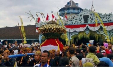 Merawat Jati Diri Budaya Nusantara, Kearifan Sunda dan Tradisi Sekaten Surakarta