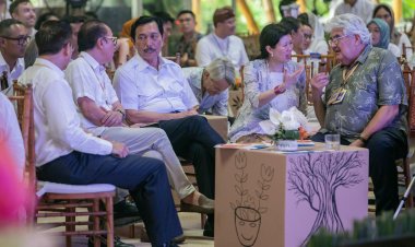 Menyepi di Bali, THK U Gelar Refleksi Global di Pantai Kura Kura Bali