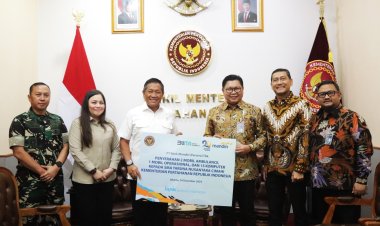 Wamenhan Terima Bantuan Operasional Bank Mandiri untuk SMA TN Cimahi