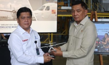 Menhan Sjafrie Kunjungi PT DI, Tekankan Peran Penting Kedirgantaraan Indonesia