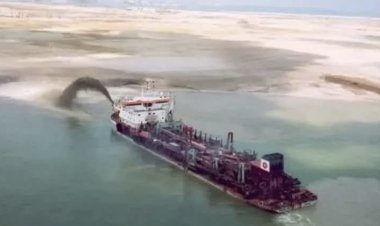 Kapal Singapura Bolak-Balik diduga Curi Pasir, Ada Izin Gelap dan Kebocoran Triliunan ke Luar Negeri