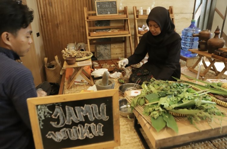 Royal Ambarrukmo Yogyakarta Introduces Jampi Pawukon, a Traditional Javanese Herbal Experience for Guests